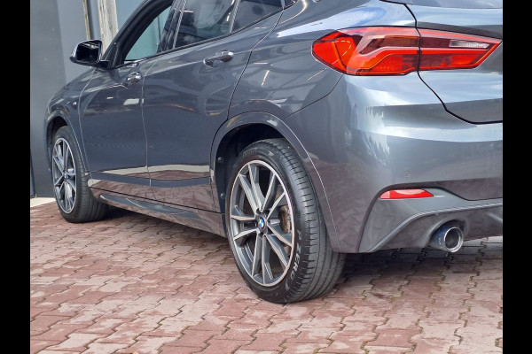 BMW X2 sDrive20i High Executive M Sport 192PK | Pano | Trekhaak | LED | Stoelverwarming | ACC | Vol |