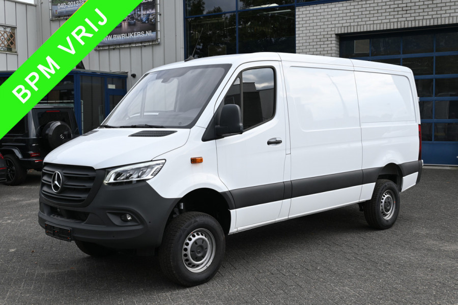 Mercedes-Benz Sprinter 319 CDI L2H1 4x4 MBUX met camera en parkeerpakket, LED, Trekhaak