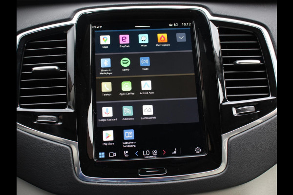 Volvo XC90 2.0 T8 Recharge AWD Ultimate Dark | Leder | Panorama-schuifdak | Navigatie | Electrisch bedienbare achterklep | Camera 360* | Elektrische trekhaak Adaptieve cruise control | Keyless | Verwarmde stoelen | LED | Stuurverwarming | Apple Carplay/ Android Auto