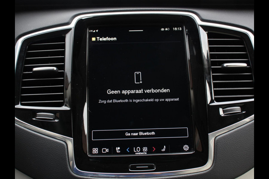Volvo XC90 2.0 T8 Recharge AWD Ultimate Dark | Leder | Panorama-schuifdak | Navigatie | Electrisch bedienbare achterklep | Camera 360* | Elektrische trekhaak Adaptieve cruise control | Keyless | Verwarmde stoelen | LED | Stuurverwarming | Apple Carplay/ Android Auto