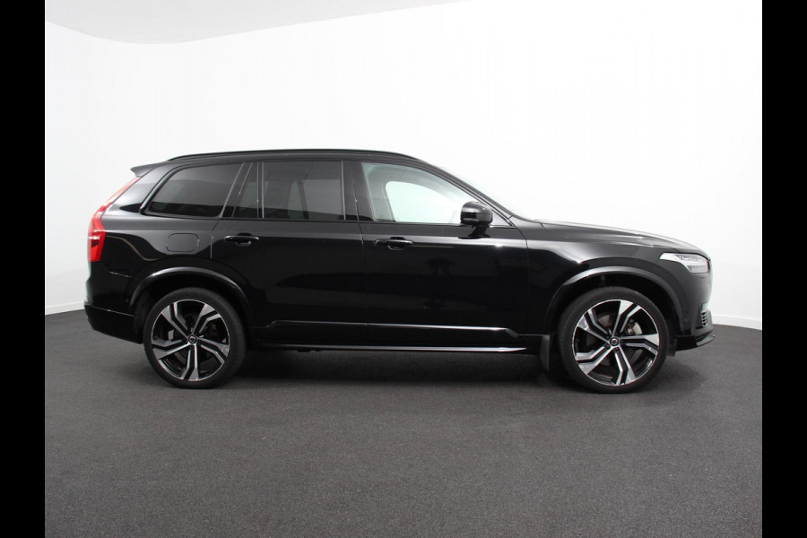 Volvo XC90 2.0 T8 Recharge AWD Ultimate Dark | Leder | Panorama-schuifdak | Navigatie | Electrisch bedienbare achterklep | Camera 360* | Elektrische trekhaak Adaptieve cruise control | Keyless | Verwarmde stoelen | LED | Stuurverwarming | Apple Carplay/ Android Auto
