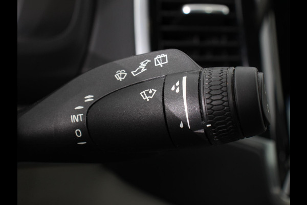 Volvo XC90 2.0 T8 Recharge AWD Ultimate Dark | Leder | Panorama-schuifdak | Navigatie | Electrisch bedienbare achterklep | Camera 360* | Elektrische trekhaak Adaptieve cruise control | Keyless | Verwarmde stoelen | LED | Stuurverwarming | Apple Carplay/ Android Auto