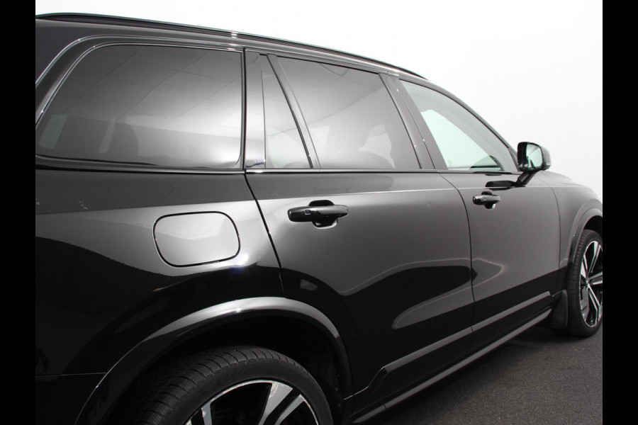 Volvo XC90 2.0 T8 Recharge AWD Ultimate Dark | Leder | Panorama-schuifdak | Navigatie | Electrisch bedienbare achterklep | Camera 360* | Elektrische trekhaak Adaptieve cruise control | Keyless | Verwarmde stoelen | LED | Stuurverwarming | Apple Carplay/ Android Auto