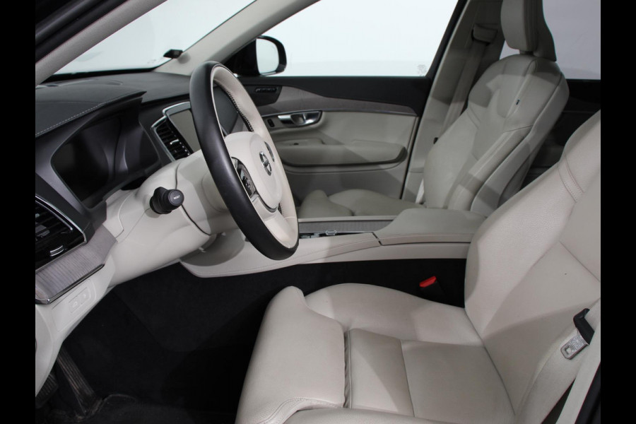 Volvo XC90 2.0 T8 Recharge AWD Ultimate Dark | Leder | Panorama-schuifdak | Navigatie | Electrisch bedienbare achterklep | Camera 360* | Elektrische trekhaak Adaptieve cruise control | Keyless | Verwarmde stoelen | LED | Stuurverwarming | Apple Carplay/ Android Auto