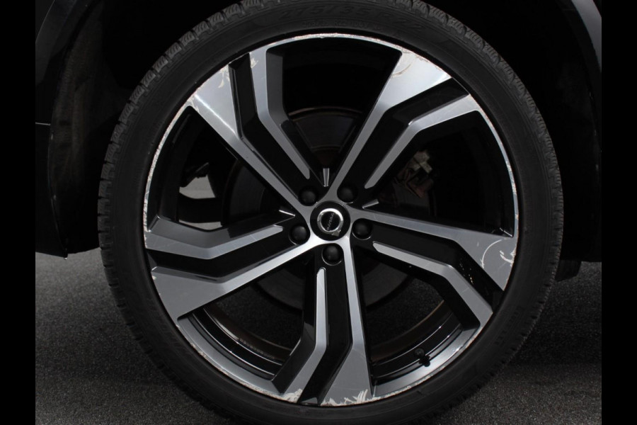 Volvo XC90 2.0 T8 Recharge AWD Ultimate Dark | Leder | Panorama-schuifdak | Navigatie | Electrisch bedienbare achterklep | Camera 360* | Elektrische trekhaak Adaptieve cruise control | Keyless | Verwarmde stoelen | LED | Stuurverwarming | Apple Carplay/ Android Auto