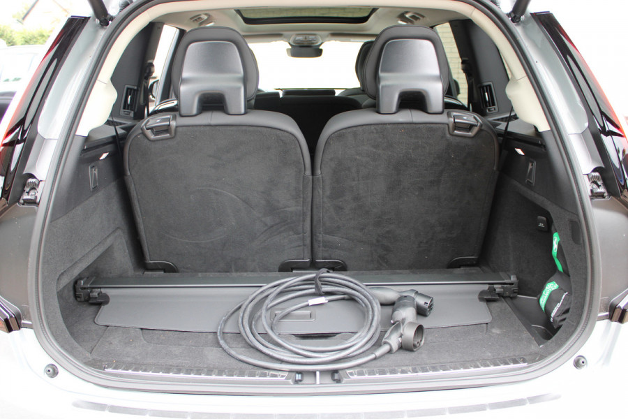 Volvo XC90 2.0 T8 Plug-in hybrid AWD Plus Dark | Nieuw Model | Panoramadak | H&K | 360 Camera | Leder | 21 ''