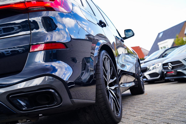 BMW X5 XDrive45e High Executive | Massage | Swarovski | Panorama | BMW Laser koplampen | Stoelverkoeling | Luchtvering | Head up |