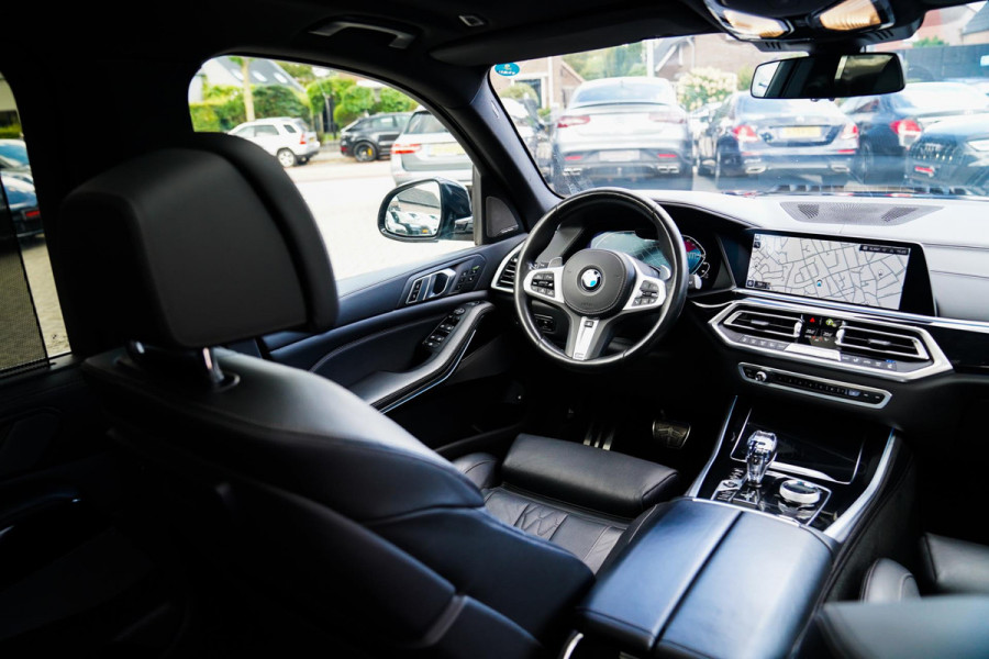 BMW X5 XDrive45e High Executive | Massage | Swarovski | Panorama | BMW Laser koplampen | Stoelverkoeling | Luchtvering | Head up |