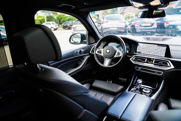 BMW X5 XDrive45e High Executive | Massage | Swarovski | Panorama | BMW Laser koplampen | Stoelverkoeling | Luchtvering | Head up |