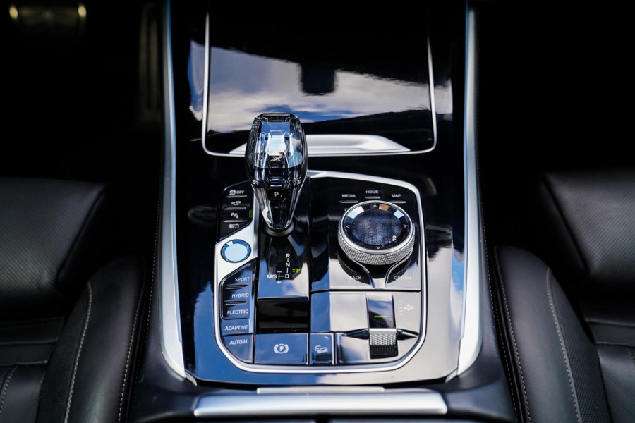 BMW X5 XDrive45e High Executive | Massage | Swarovski | Panorama | BMW Laser koplampen | Stoelverkoeling | Luchtvering | Head up |