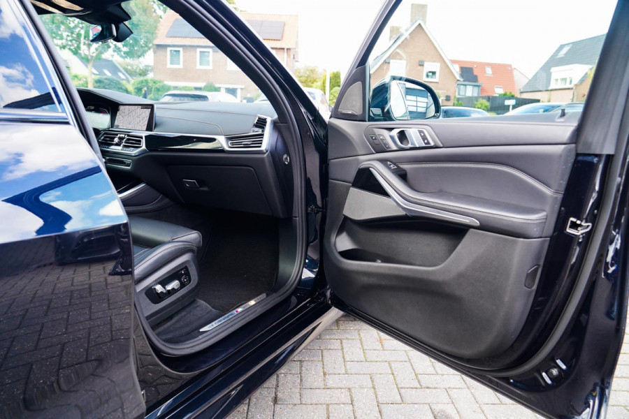 BMW X5 XDrive45e High Executive | Massage | Swarovski | Panorama | BMW Laser koplampen | Stoelverkoeling | Luchtvering | Head up |