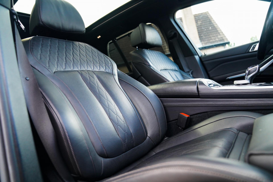 BMW X5 XDrive45e High Executive | Massage | Swarovski | Panorama | BMW Laser koplampen | Stoelverkoeling | Luchtvering | Head up |