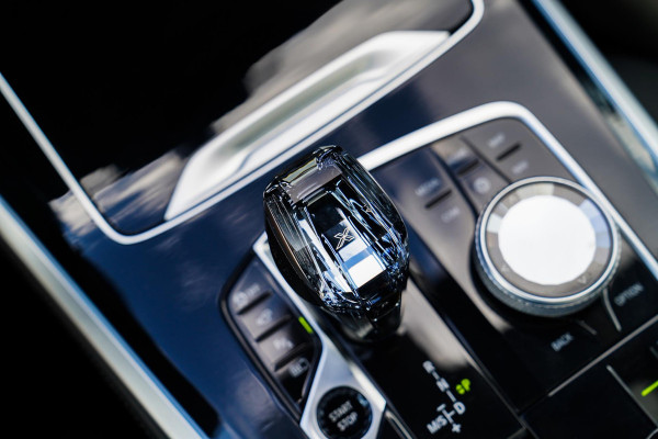 BMW X5 XDrive45e High Executive | Massage | Swarovski | Panorama | BMW Laser koplampen | Stoelverkoeling | Luchtvering | Head up |