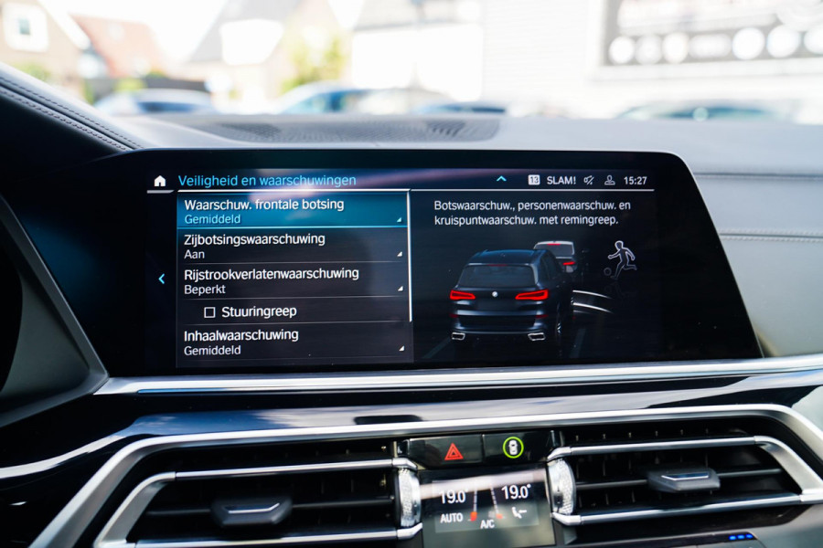 BMW X5 XDrive45e High Executive | Massage | Swarovski | Panorama | BMW Laser koplampen | Stoelverkoeling | Luchtvering | Head up |