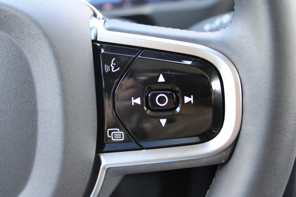 Volvo XC90 2.0 T8 Plug-in hybrid AWD Plus Dark | Nieuw Model | Panoramadak | H&K | 360 Camera | Leder | 21 ''