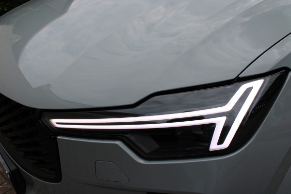 Volvo XC90 2.0 T8 Plug-in hybrid AWD Plus Dark | Nieuw Model | Panoramadak | H&K | 360 Camera | Leder | 21 ''
