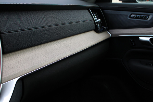 Volvo XC90 2.0 T8 Plug-in hybrid AWD Plus Dark | Nieuw Model | Panoramadak | H&K | 360 Camera | Leder | 21 ''