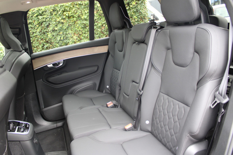 Volvo XC90 2.0 T8 Plug-in hybrid AWD Plus Dark | Nieuw Model | Panoramadak | H&K | 360 Camera | Leder | 21 ''