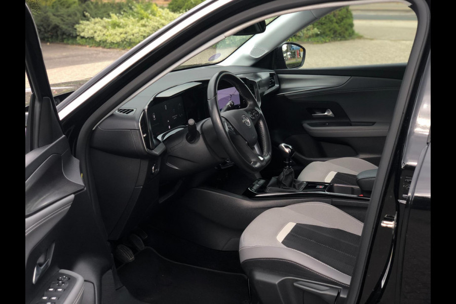 Opel Mokka 1.2 Business Elegance | Virt. Cockp., Navi, Camera, Cruise, Carplay/Android, Afn. Trekh., Climate | NAP | 1e Eigenaar |