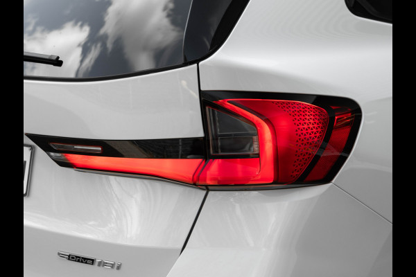 BMW X1 sDrive18i M-Sport Pro - Pano - Trekhaak - Driving Ass Plus - Harman Kardon