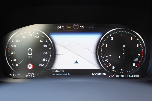Volvo V60 2.0-250pk T5 Momentum AUTOMAAT ! Fijne comfortabele, luxe en degelijke wagen ! Autm. airco dual, elektr. panodak, elektr. achterklep, LM wielen, metallic lak, navigatie, telefoonvoorb., lederen interieur, parkeersensoren v+a,  LED verlichting etc.