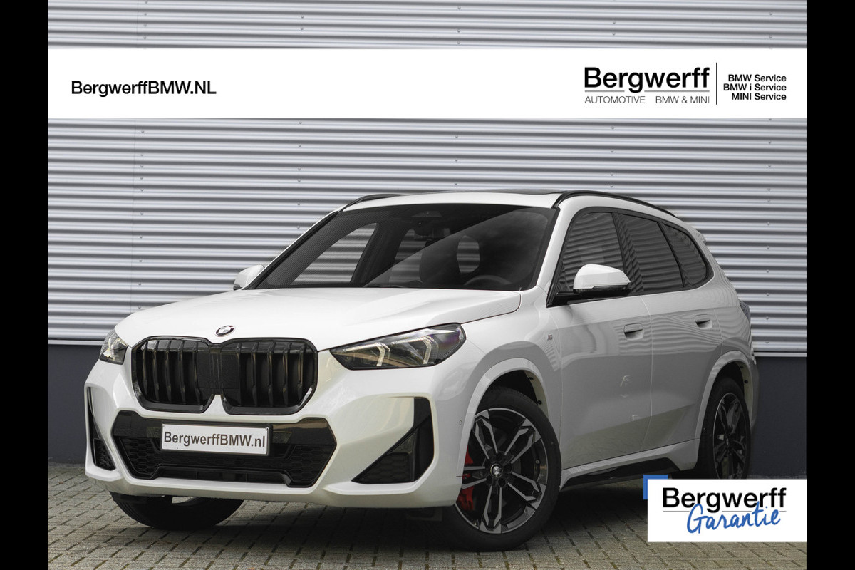BMW X1 sDrive18i M-Sport Pro - Pano - Trekhaak - Driving Ass Plus - Harman Kardon BMW X1 sDrive18i M-Sport Pro - Pano - Trekhaak - Driving Ass Plus - Harman Kardon