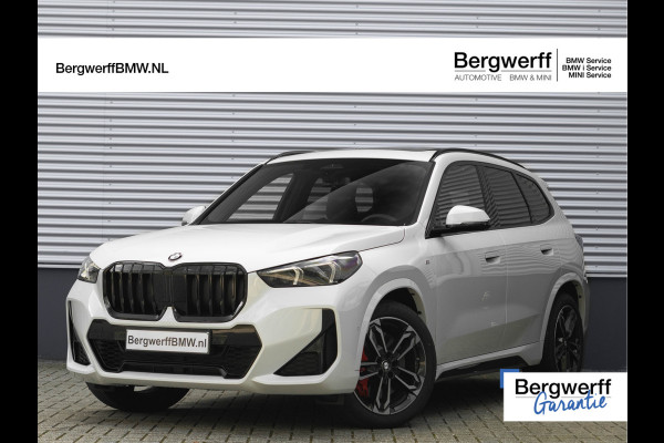 BMW X1 sDrive18i M-Sport Pro - Pano - Trekhaak - Driving Ass Plus - Harman Kardon