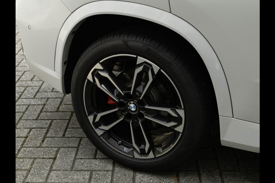 BMW X1 sDrive18i M-Sport Pro - Pano - Trekhaak - Driving Ass Plus - Harman Kardon
