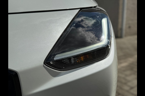 Suzuki Swift 1.2 Style Smart Hybrid NIEUWSTE MODEL / LED / CARPLAY / PDC / ACC / PARELMOER / CAMERA / WARNING SPOTS / LANE ASSIST