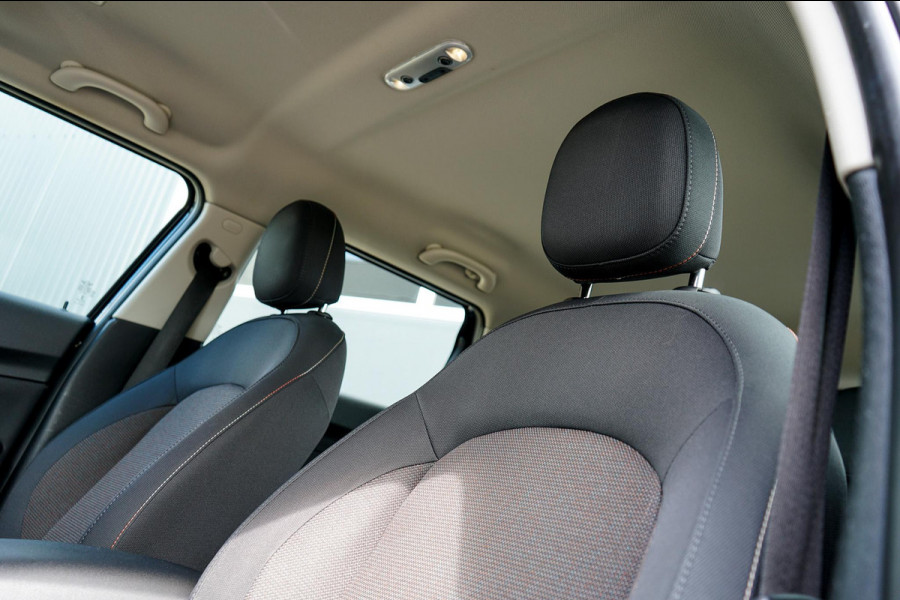 MINI Clubman 1.5 Cooper Business Pakket MINI Clubman 1.5 Cooper Business Pakket