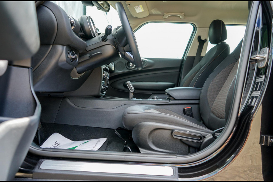 MINI Clubman 1.5 Cooper Business Pakket MINI Clubman 1.5 Cooper Business Pakket