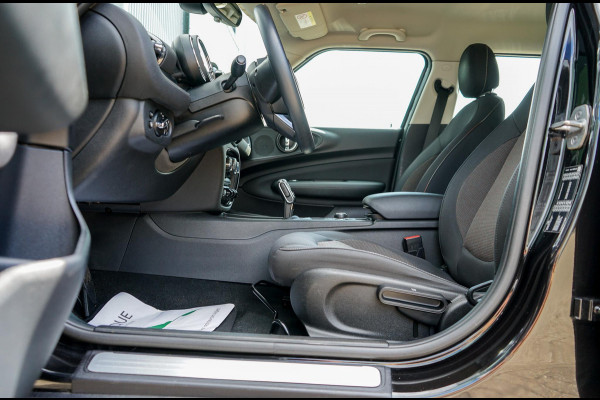 MINI Clubman 1.5 Cooper Business Pakket MINI Clubman 1.5 Cooper Business Pakket