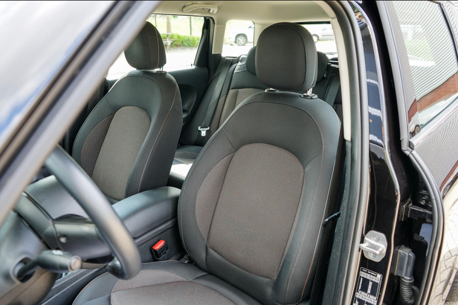 MINI Clubman 1.5 Cooper Business Pakket MINI Clubman 1.5 Cooper Business Pakket