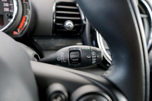 MINI Clubman 1.5 Cooper Business Pakket MINI Clubman 1.5 Cooper Business Pakket