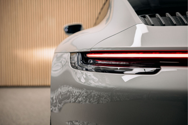 Porsche 911 3.0 Carrera 4 GTS NL Geleverd | BTW | Noise lift | Stoel verw/ventilatie | Vol leder |