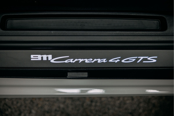 Porsche 911 3.0 Carrera 4 GTS NL Geleverd | BTW | Noise lift | Stoel verw/ventilatie | Vol leder |