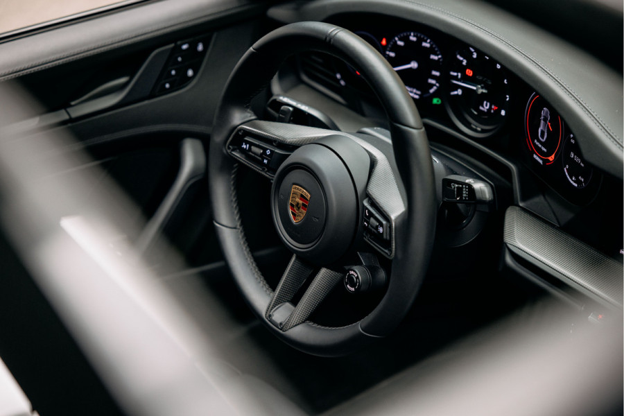 Porsche 911 3.0 Carrera 4 GTS NL Geleverd | BTW | Noise lift | Stoel verw/ventilatie | Vol leder |