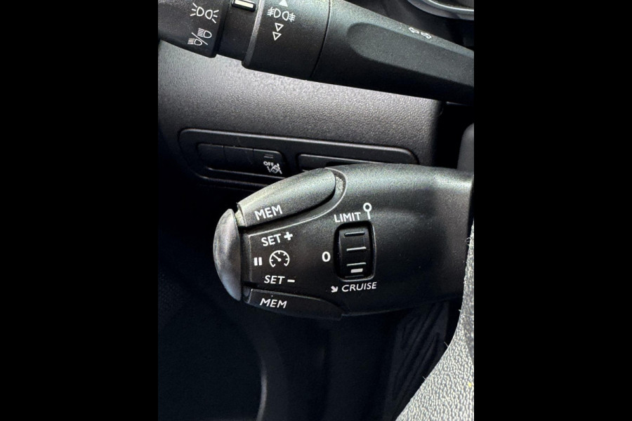 Citroën C3 Aircross 1.2 PureTech S&S Shine - AUTOMAAT I Navigatie / Apple CarPlay I LED I PDC I Sport velgen I Dealer onderhouden
