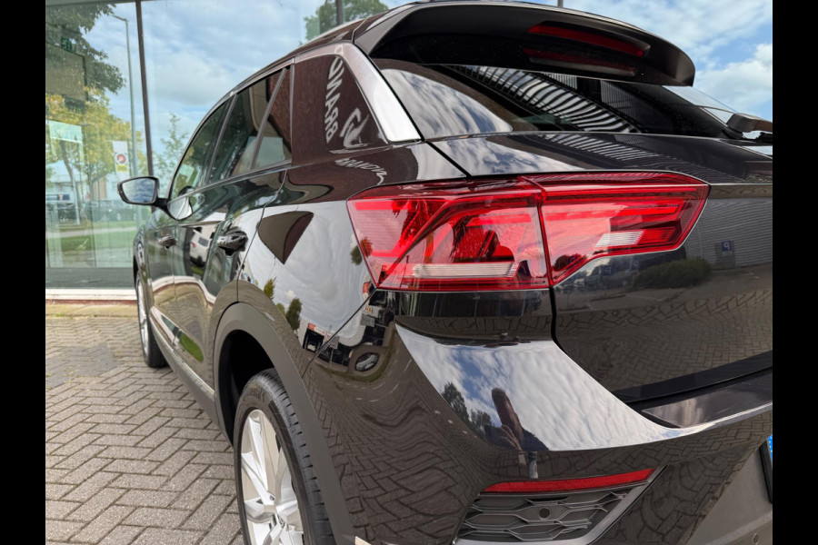 Volkswagen T-Roc 1.5 TSI Sport - Automaat - Climate - Navi - Winterpakket - Org.NL