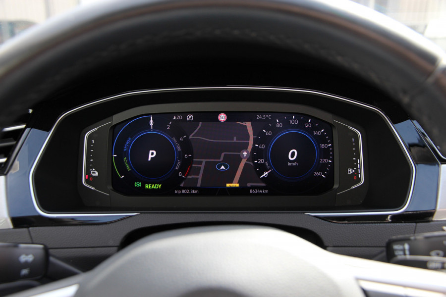 Volkswagen Passat Variant 1.4 TSI PHEV GTE Business | Pano | Trekhaak | Massage | ACC | 360
