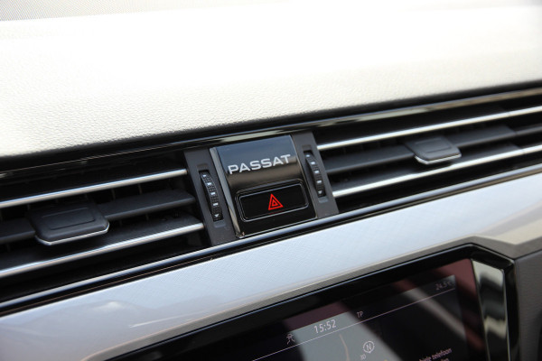 Volkswagen Passat Variant 1.4 TSI PHEV GTE Business | Pano | Trekhaak | Massage | ACC | 360