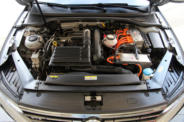 Volkswagen Passat Variant 1.4 TSI PHEV GTE Business | Pano | Trekhaak | Massage | ACC | 360