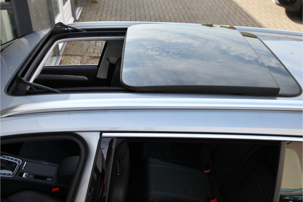 Volkswagen Passat Variant 1.4 TSI PHEV GTE Business | Pano | Trekhaak | Massage | ACC | 360