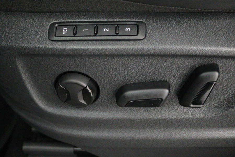 Škoda Kodiaq 1.4 TSI ACT Style Business 7 (TREKHAAK, STOELVERWARMING, CAMERA, CRUISE CONTROL ADAPTIEF, ELEKTR STOELEN)
