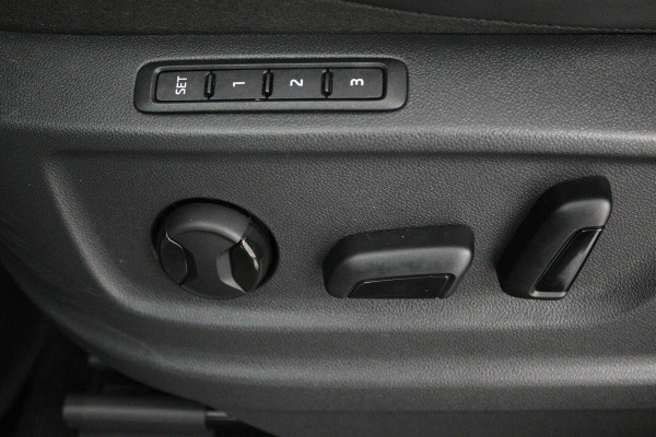 Škoda Kodiaq 1.4 TSI ACT Style Business 7 (TREKHAAK, STOELVERWARMING, CAMERA, CRUISE CONTROL ADAPTIEF, ELEKTR STOELEN)