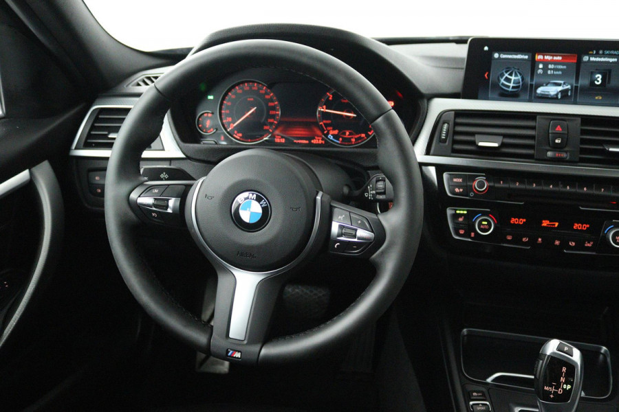 BMW 3 Serie 318i Edition M Sport Shadow Executive (STOELVERWARMING, DIGITALE COCKPIT, NAVIGATIE, LEER, DEALER ONDERHOUDEN)