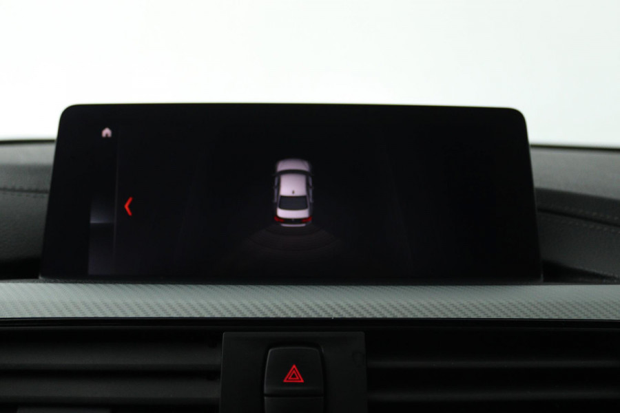 BMW 3 Serie 318i Edition M Sport Shadow Executive (STOELVERWARMING, DIGITALE COCKPIT, NAVIGATIE, LEER, DEALER ONDERHOUDEN)