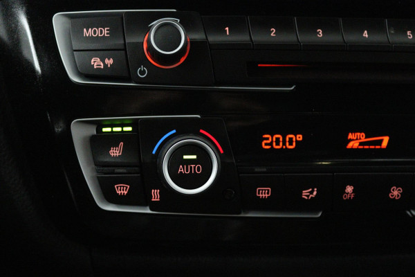 BMW 3 Serie 318i Edition M Sport Shadow Executive (STOELVERWARMING, DIGITALE COCKPIT, NAVIGATIE, LEER, DEALER ONDERHOUDEN)