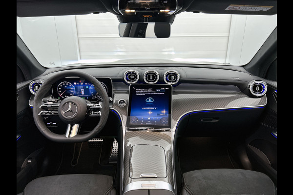 Mercedes-Benz GLC 300e 4MATIC Sport Edition | Premium pakket | Trekhaak | Rijassistentiepakket Plus | Winter pakket | Nightpakket | 	Smartphone-integratie | Parkeerpakket met 360°-camera | DIGITAL LIGHT | KEYLESS GO-comfortpakket |