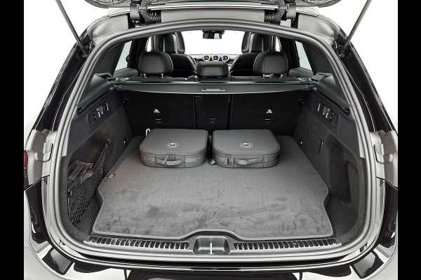Mercedes-Benz GLC 300e 4MATIC Sport Edition | Premium pakket | Trekhaak | Rijassistentiepakket Plus | Winter pakket | Nightpakket | 	Smartphone-integratie | Parkeerpakket met 360°-camera | DIGITAL LIGHT | KEYLESS GO-comfortpakket |